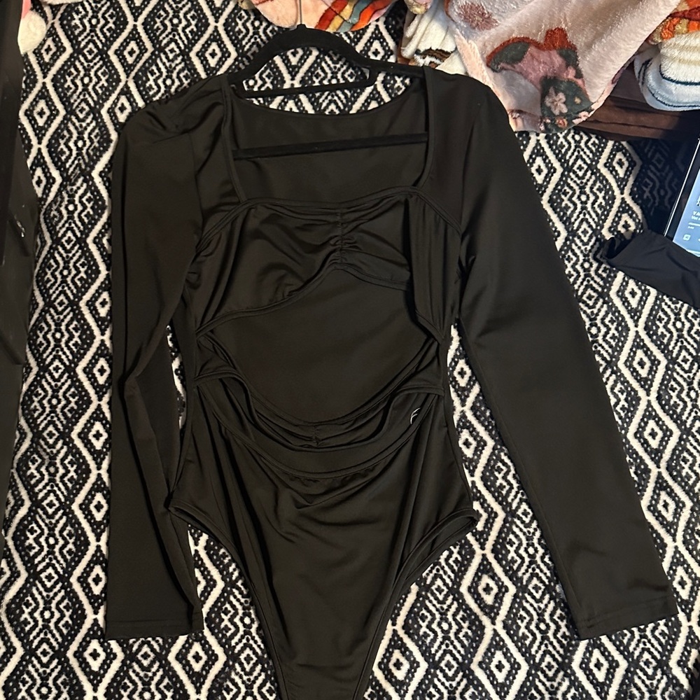 SHEIN Black Long Sleeve Bodysuit